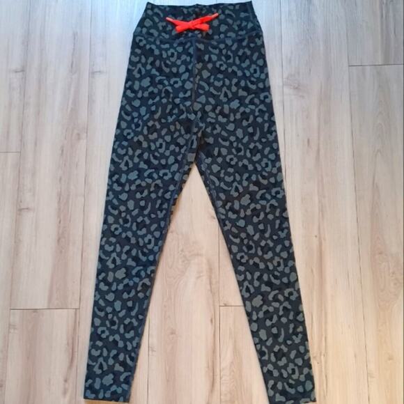 Sarahs Day x WFA Soldier Camo Leggings XS - Picture 8 of 12